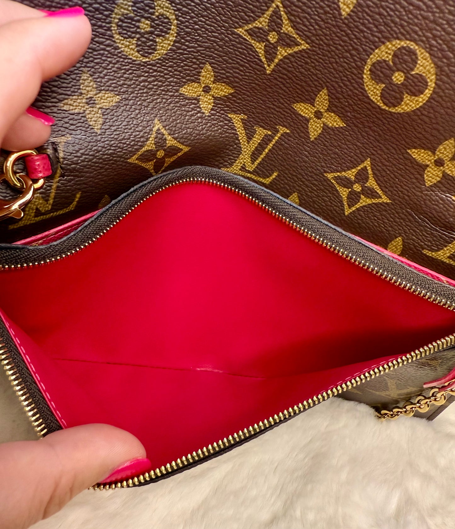 Louis Vuitton Limited Edition Summer Trunks Weekend Pochette