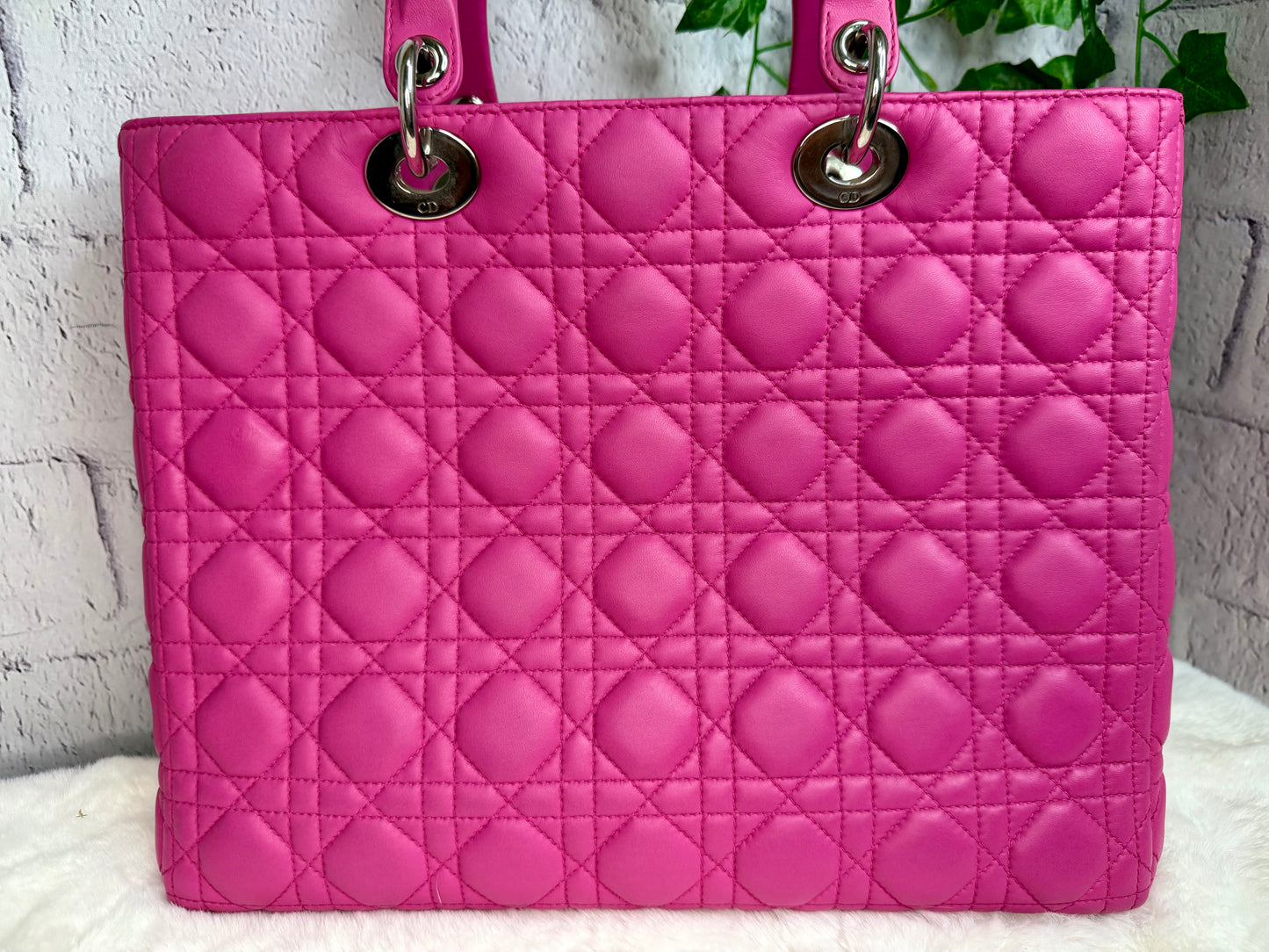 DIOR Lambskin Leather Cannage Lady Dior Large (Fuchsia)