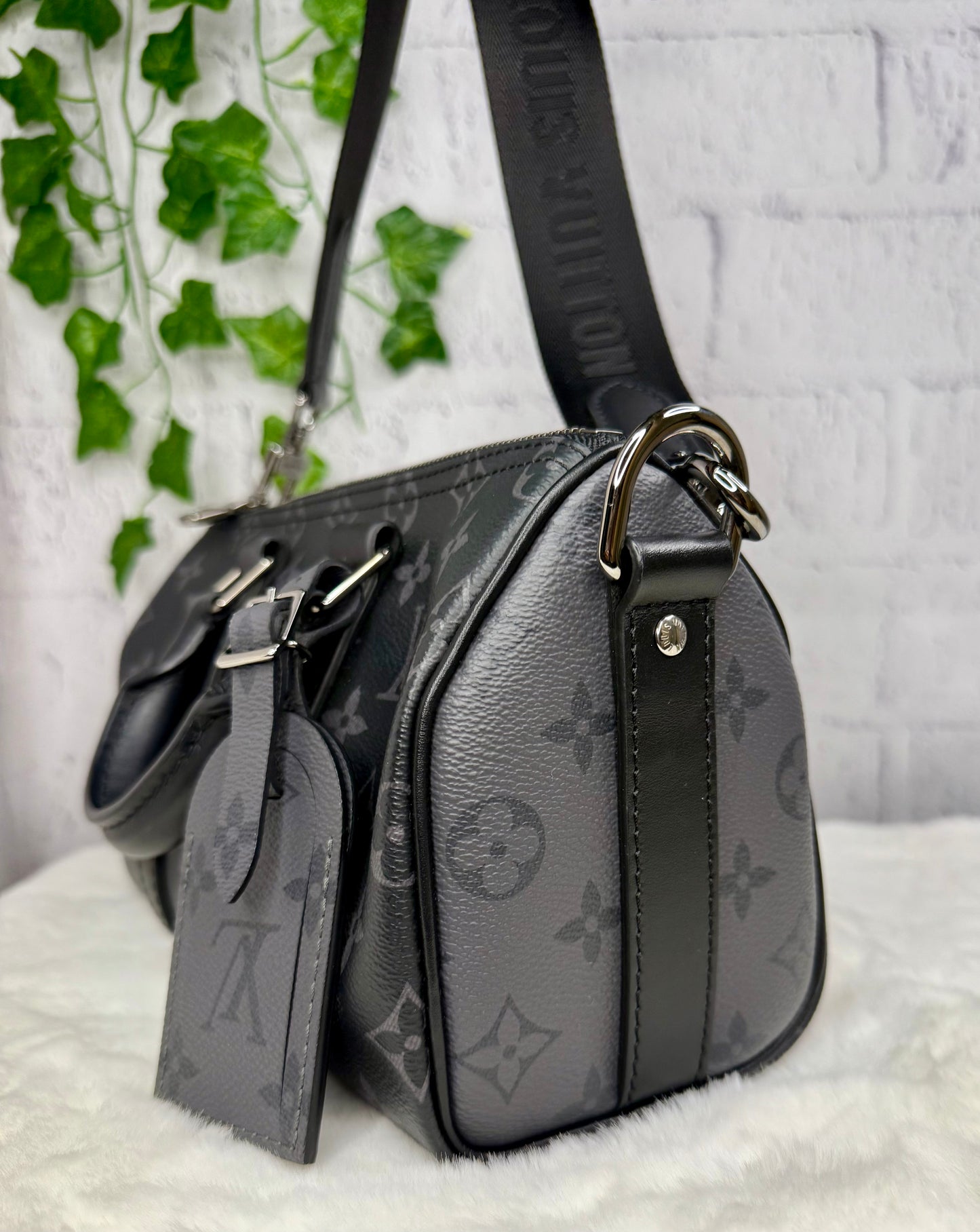 Louis Vuitton Keepall Bandouliere 25 Reverse Eclipse Monogram