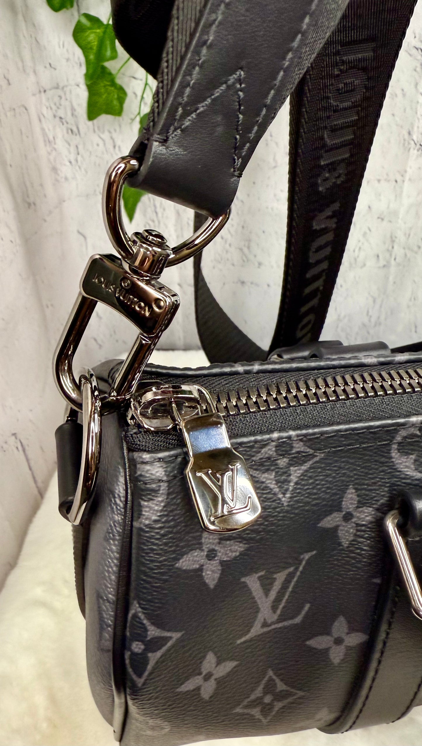 Louis Vuitton Keepall Bandouliere 25 Reverse Eclipse Monogram
