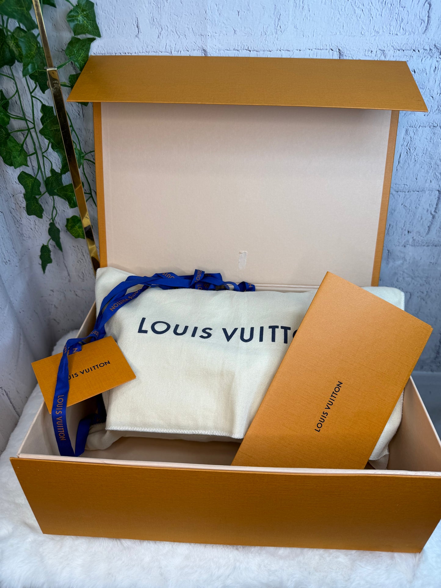 Louis Vuitton Keepall Bandouliere 25 Reverse Eclipse Monogram