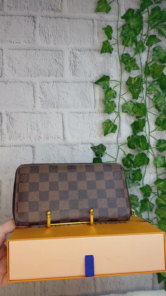 Louis Vuitton Damier Ebene Long Zippy Wallet