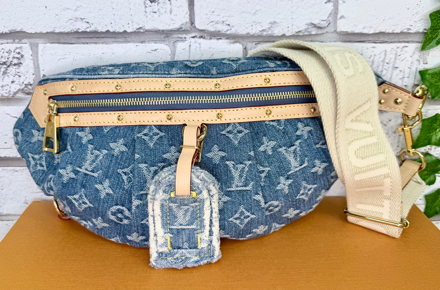 Louis Vuitton High Rise Denim Bum Bag - Excellent