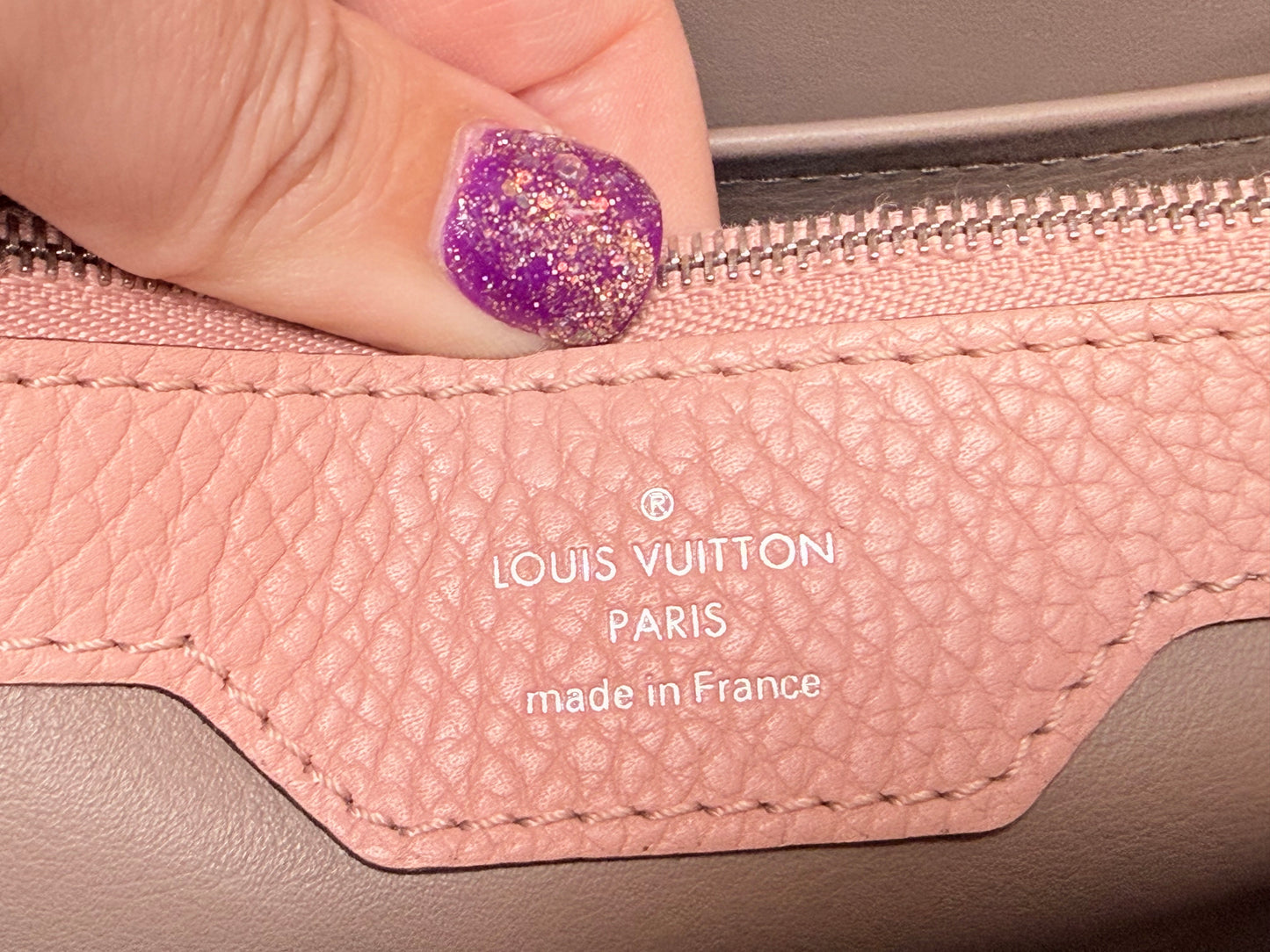 Louis Vuitton Capucines MM (Rose Pink) - Great/Excellent