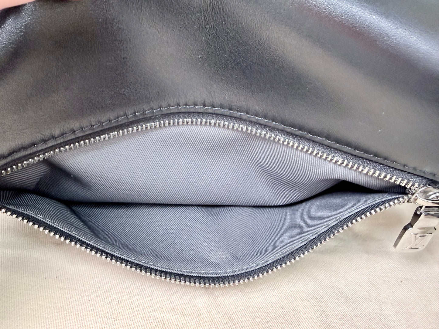 Louis Vuitton Campus Bum Bag (Damier Graphite) - Great/Excellent