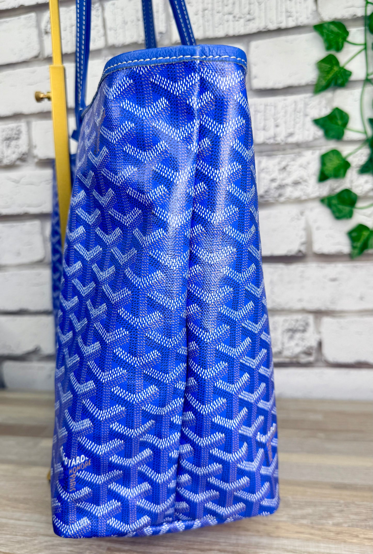 Preowned GOYARD St Louis PM Tote w/ Pouch - Sky Blue