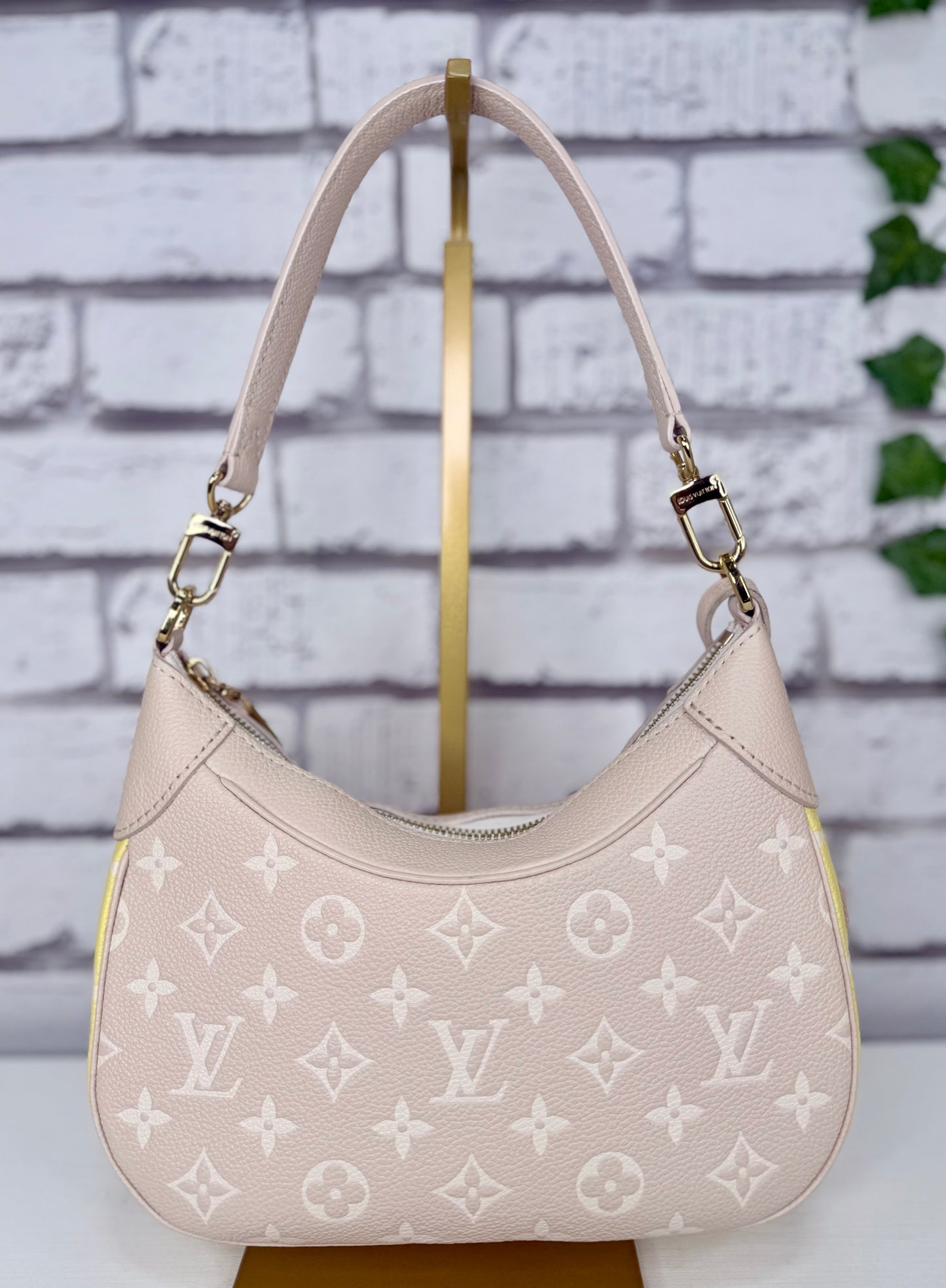 Louis Vuitton Limited Edition Bagatelle (Spring In The City) - Excellent