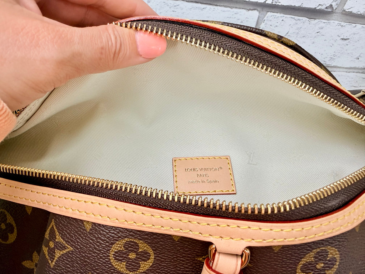 Louis Vuitton High Rise Bumbag (Monogram) - Super Excellent