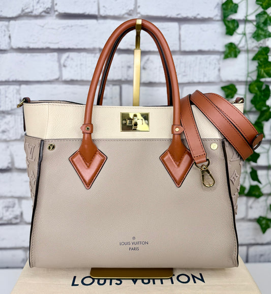 Louis Vuitton On My Side MM (Galet) - Excellent