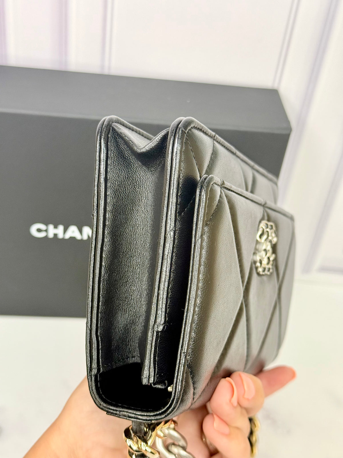 Chanel 19 Lambskin WOC (Black) - Excellent