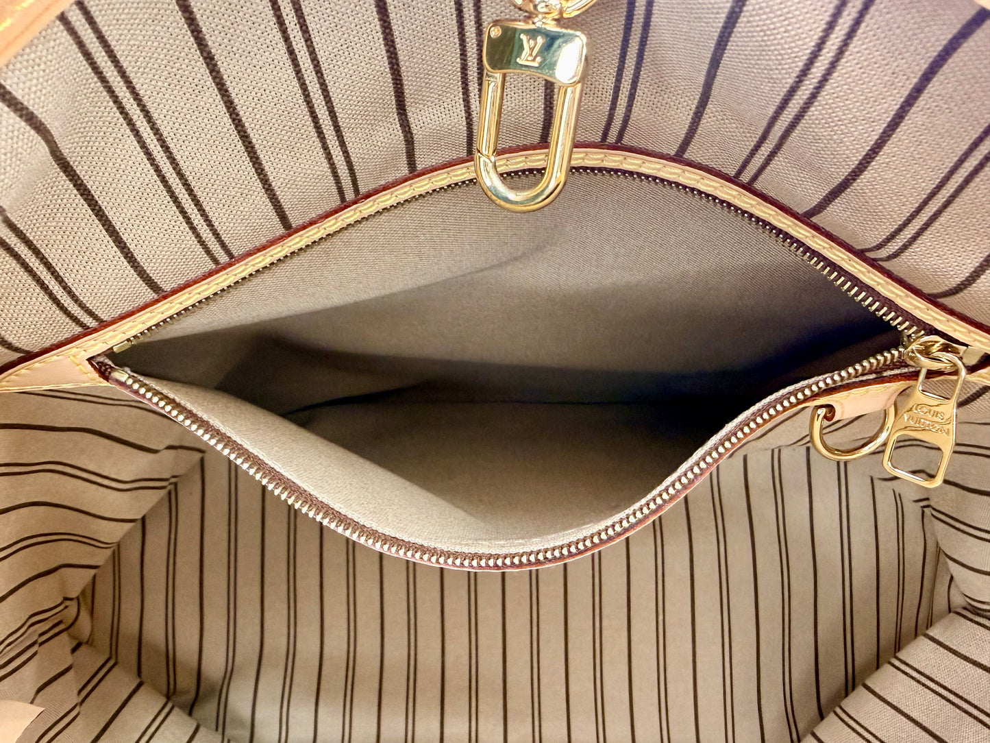 Pre-Owned Louis Vuitton Delightful PM