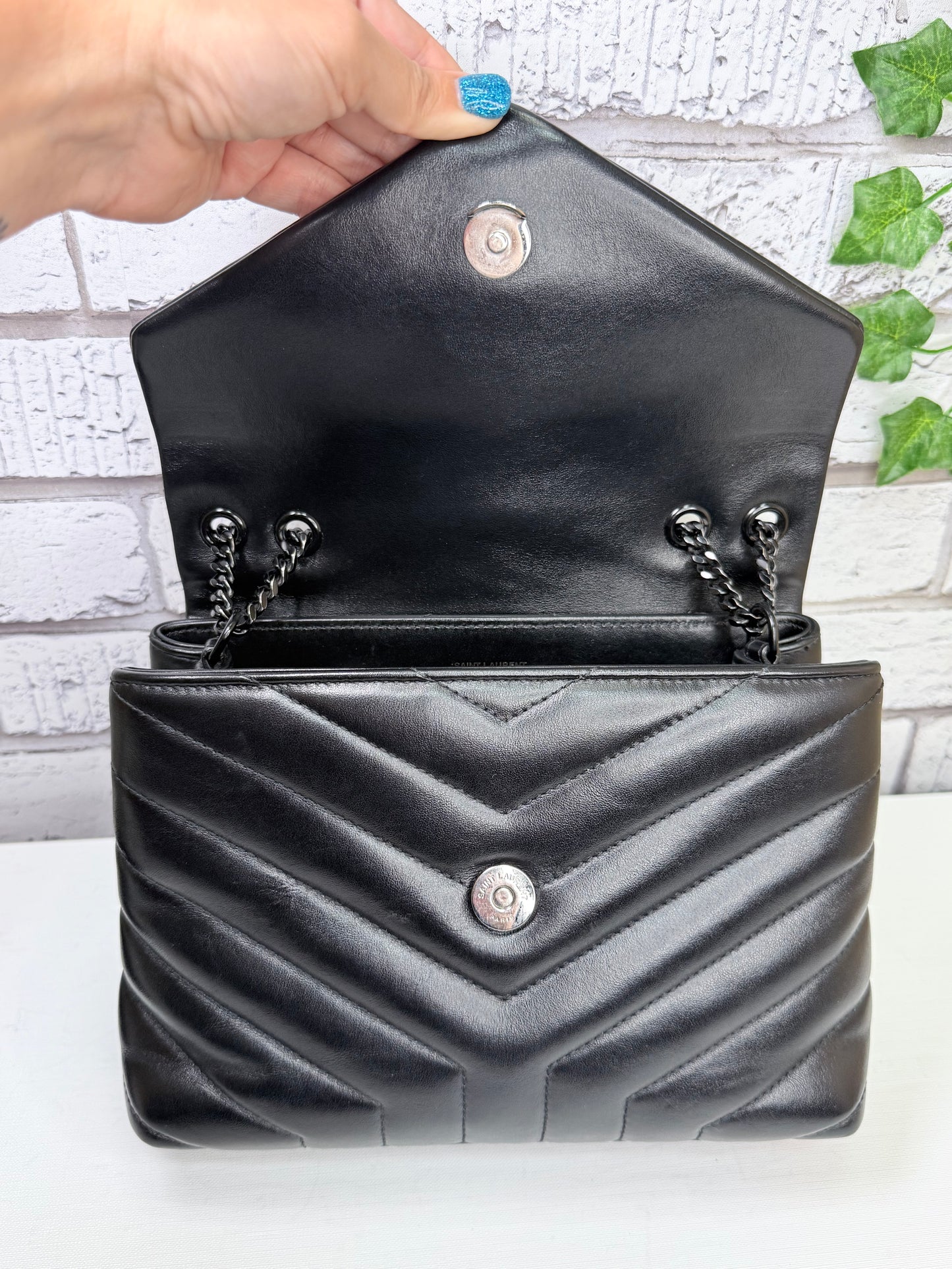 YSL Lou Lou (Small) (Black) - Excellent