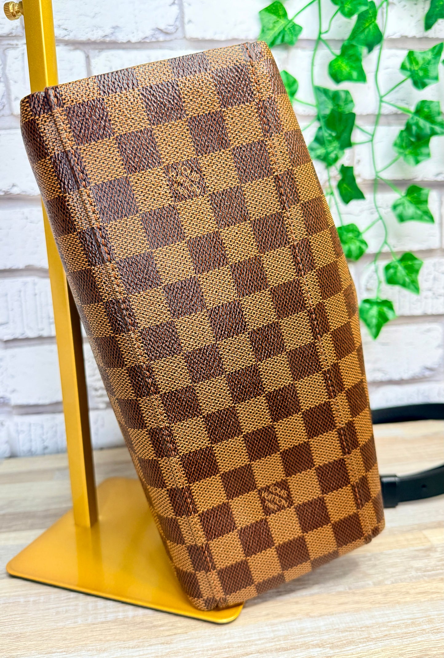 Pre-Owned Louis Vuitton Damier Ebene Odeon PM Tote