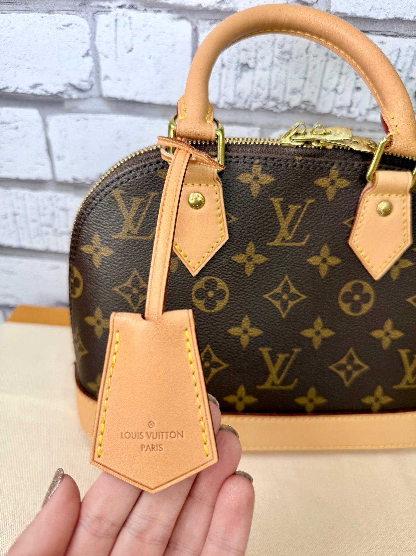 Louis Vuitton Alma BB (Monogram) - Like New
