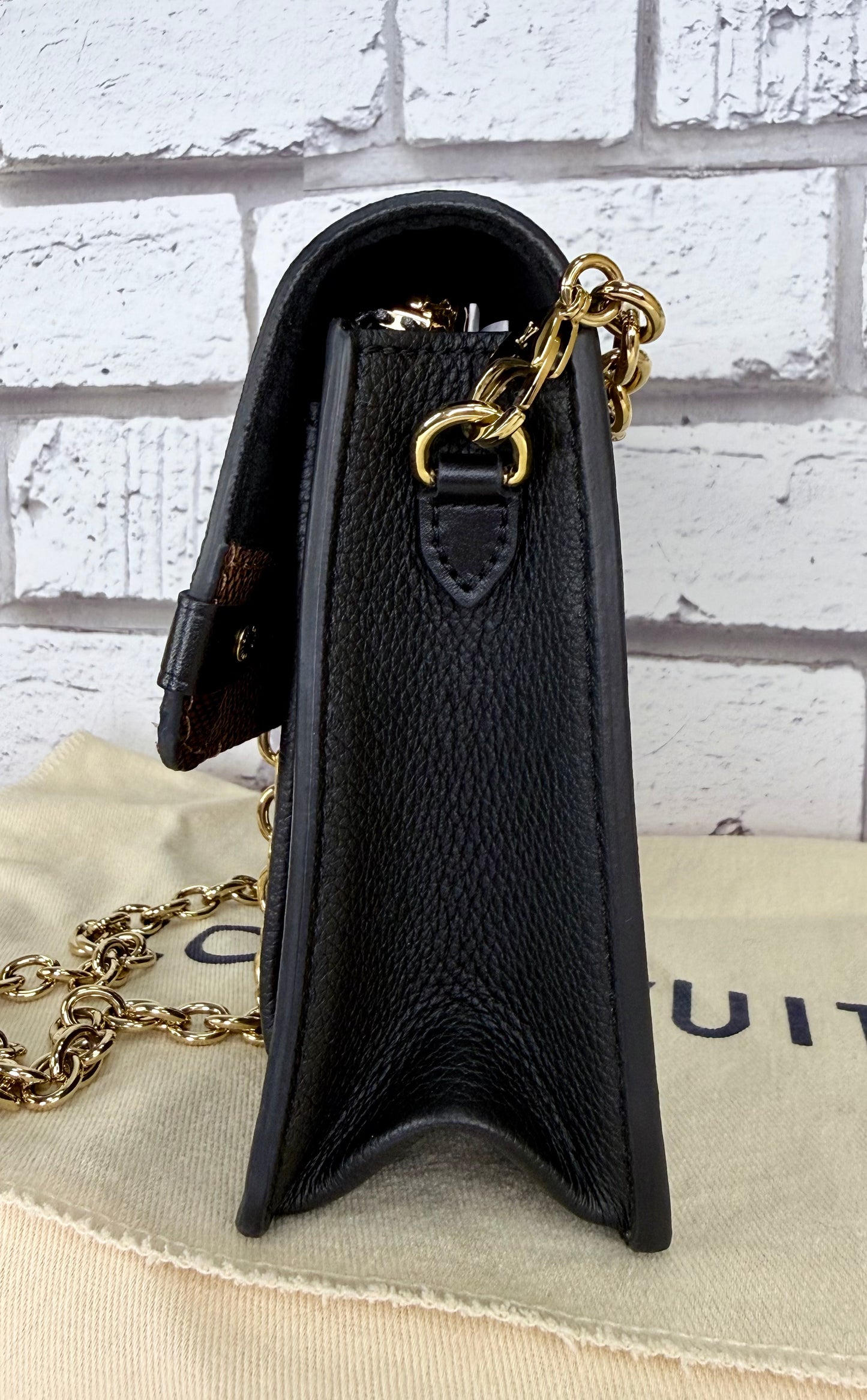 Louis Vuitton Vavin Chain (WOC) Damier Ebene/Black - Like New