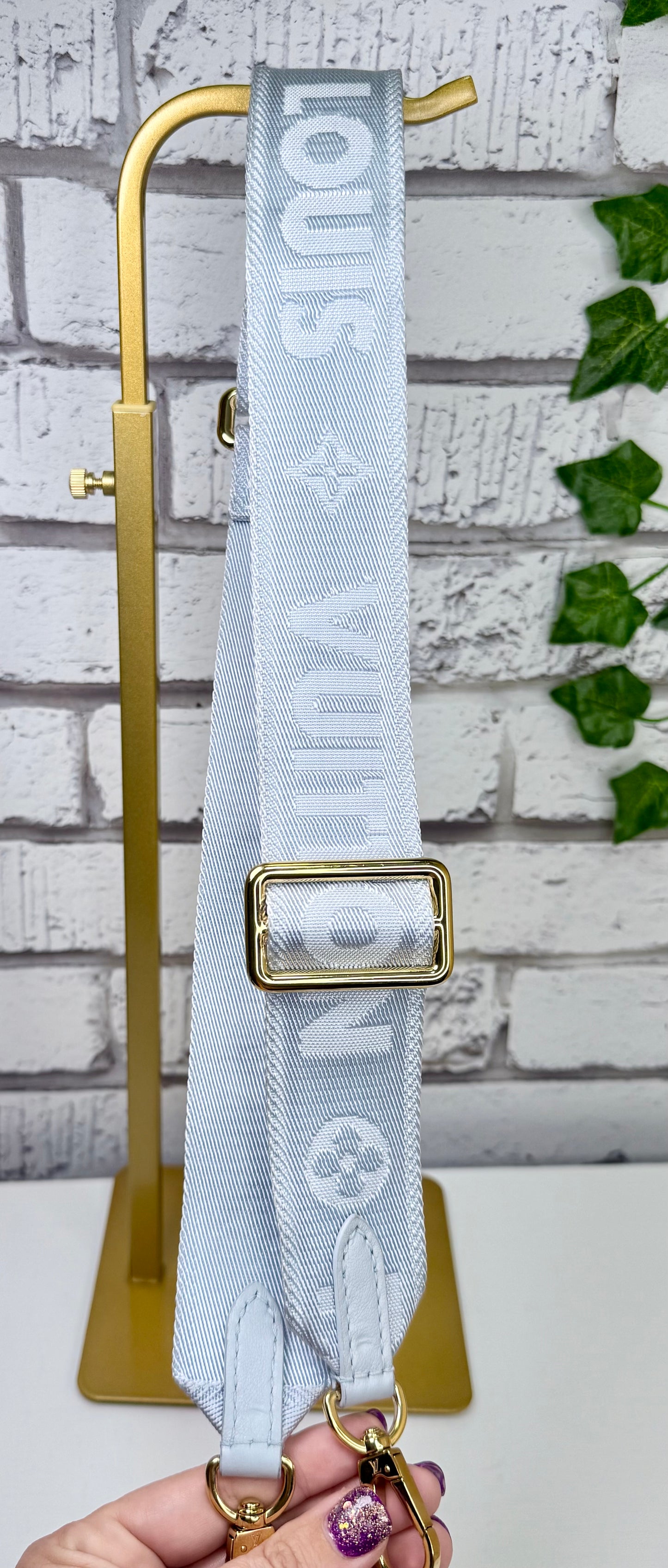 Louis Vuitton Bubblegram Wallet On Strap (Blue Glacier) - Great/Excellent