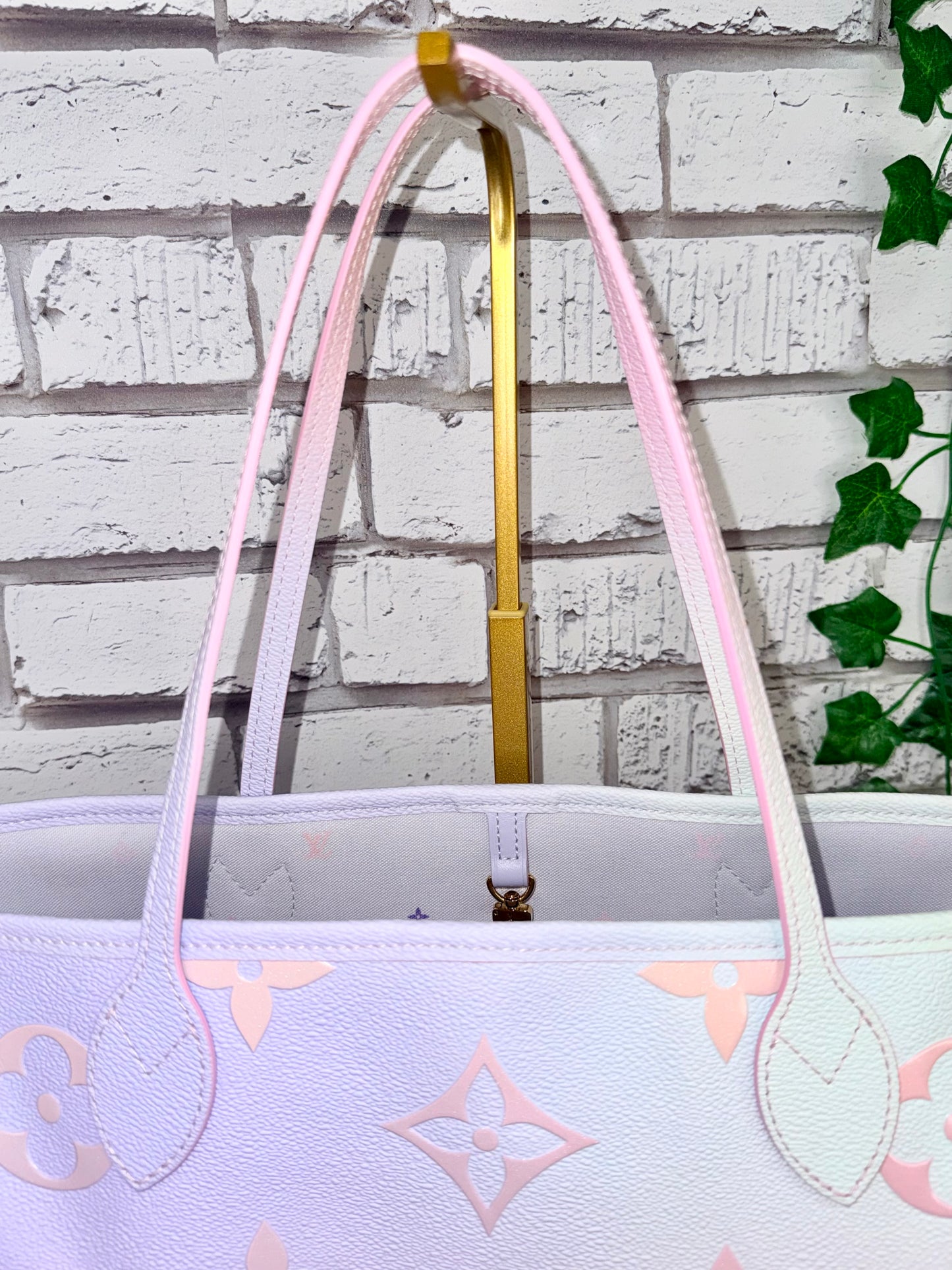 Louis Vuitton “Spring In The City” Neverfull MM (Sunrise Pastel)