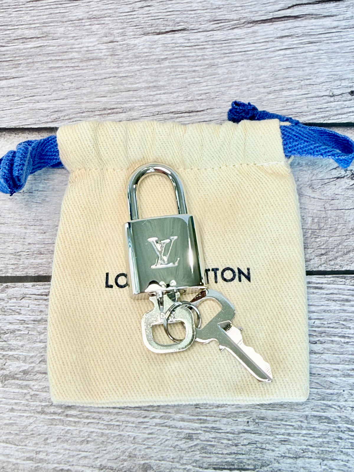 Louis Vuitton Leather Speedy 20 Bandouliere (Link Quartz) - Like New/Unused