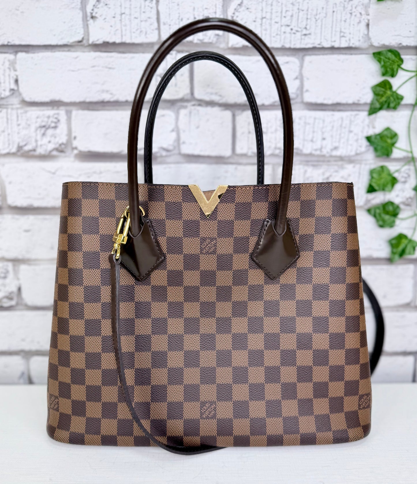 Louis Vuitton Kensington Tote (Damier Ebene) - Very Good