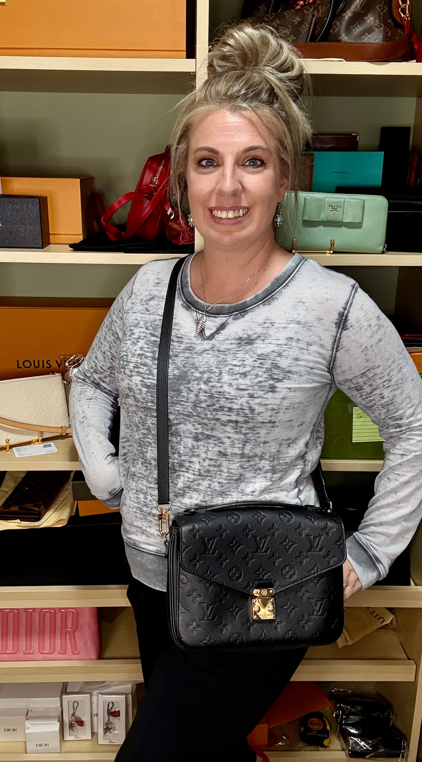 Louis Vuitton Pochette Métis Empreinte (Black)