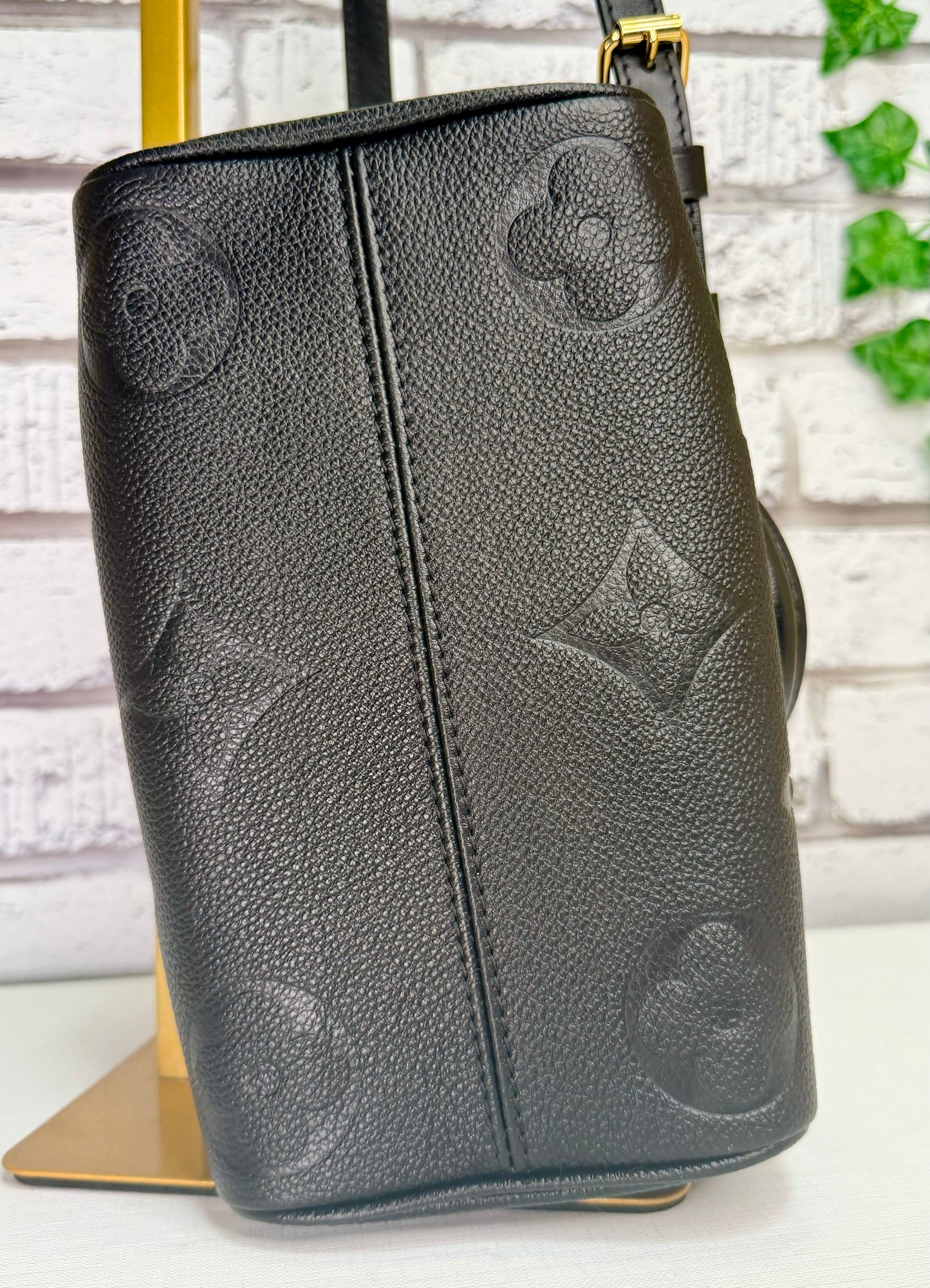 Louis Vuitton Empreinte Speedy 20 Bandouliere - Like New