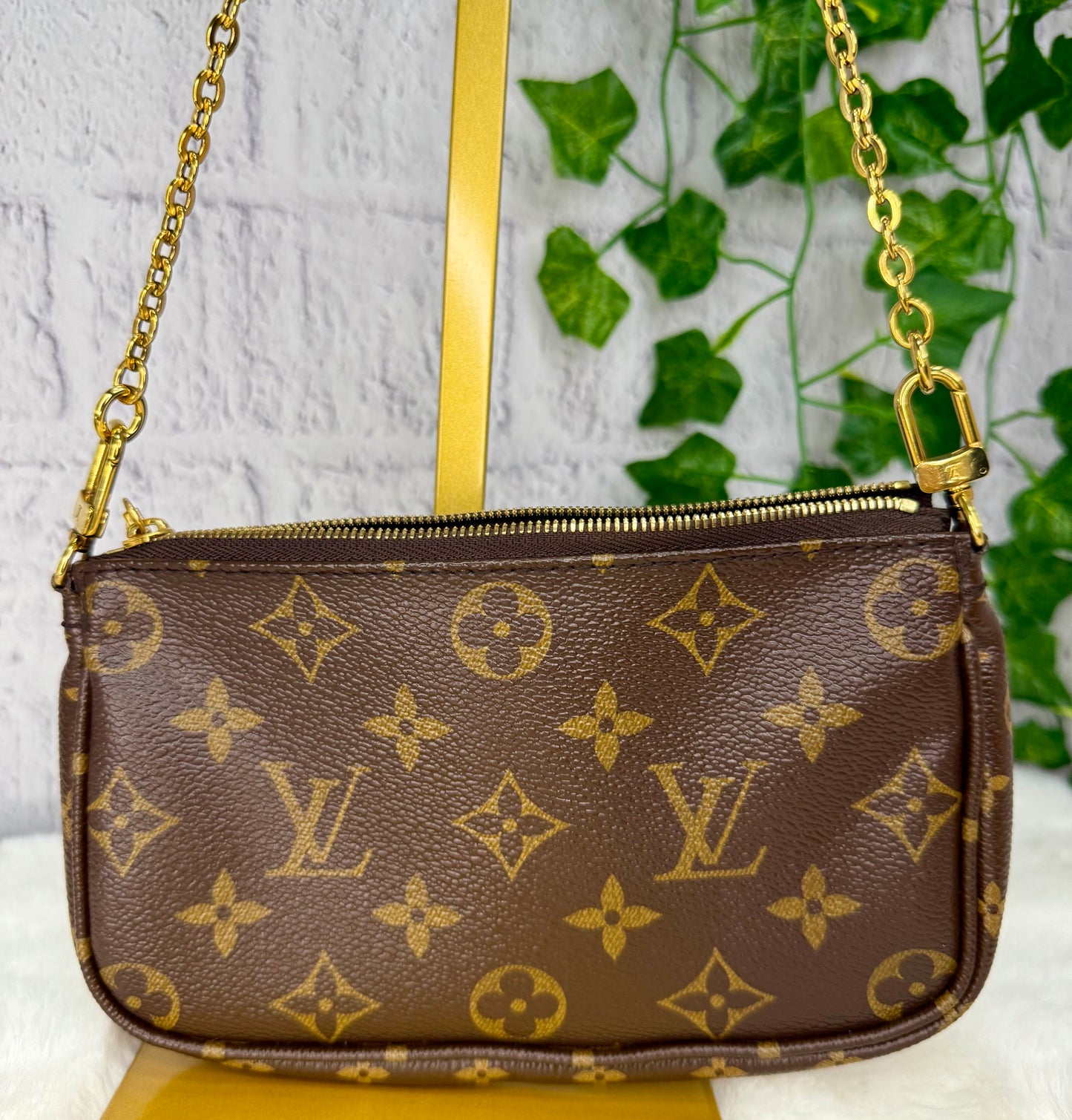 Louis Vuitton Monogram Multi Pochette (Pink)