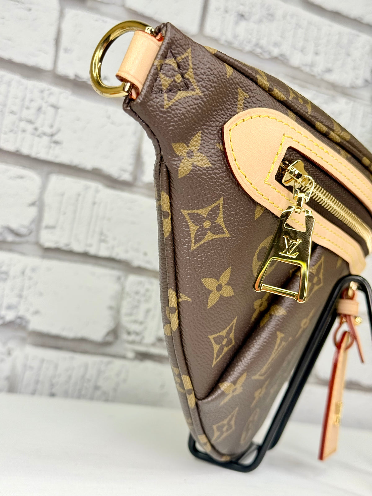 Louis Vuitton High Rise Bumbag (Monogram) - Super Excellent