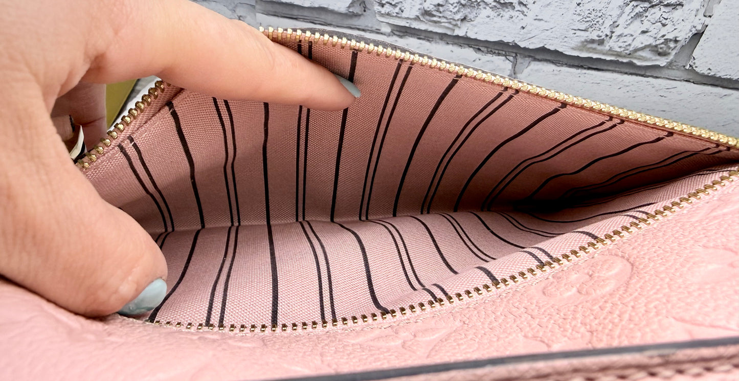 Pre-Owned Louis Vuitton Pochette Métis - Rose Poudre