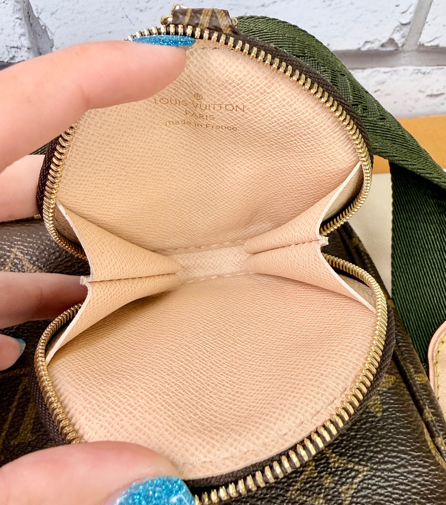 Louis Vuitton Multi Pochette Accessoires (Khaki) - Great/Excellent
