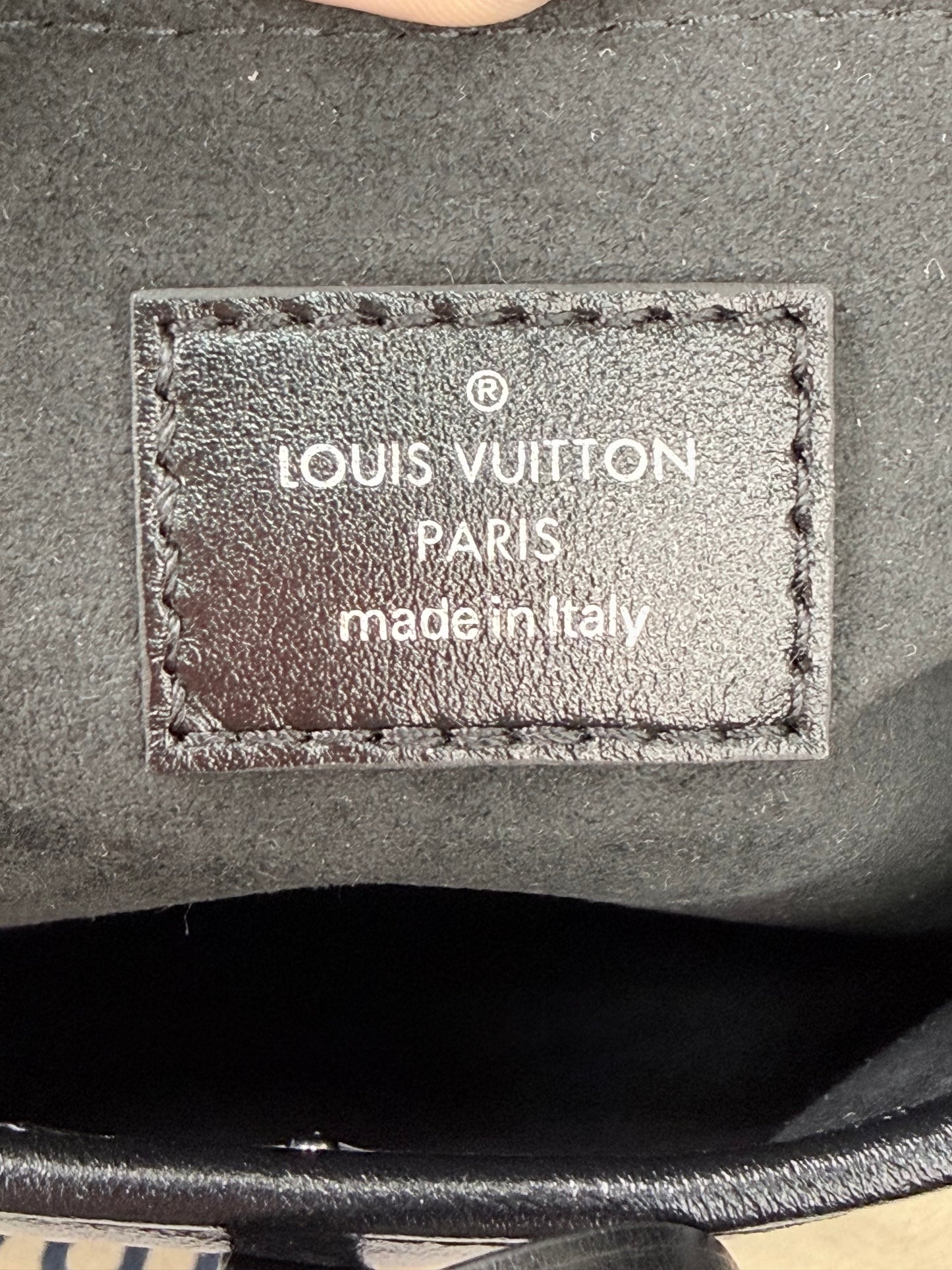 Louis Vuitton Carryall Cargo Vibe PM (Black) - Pristine