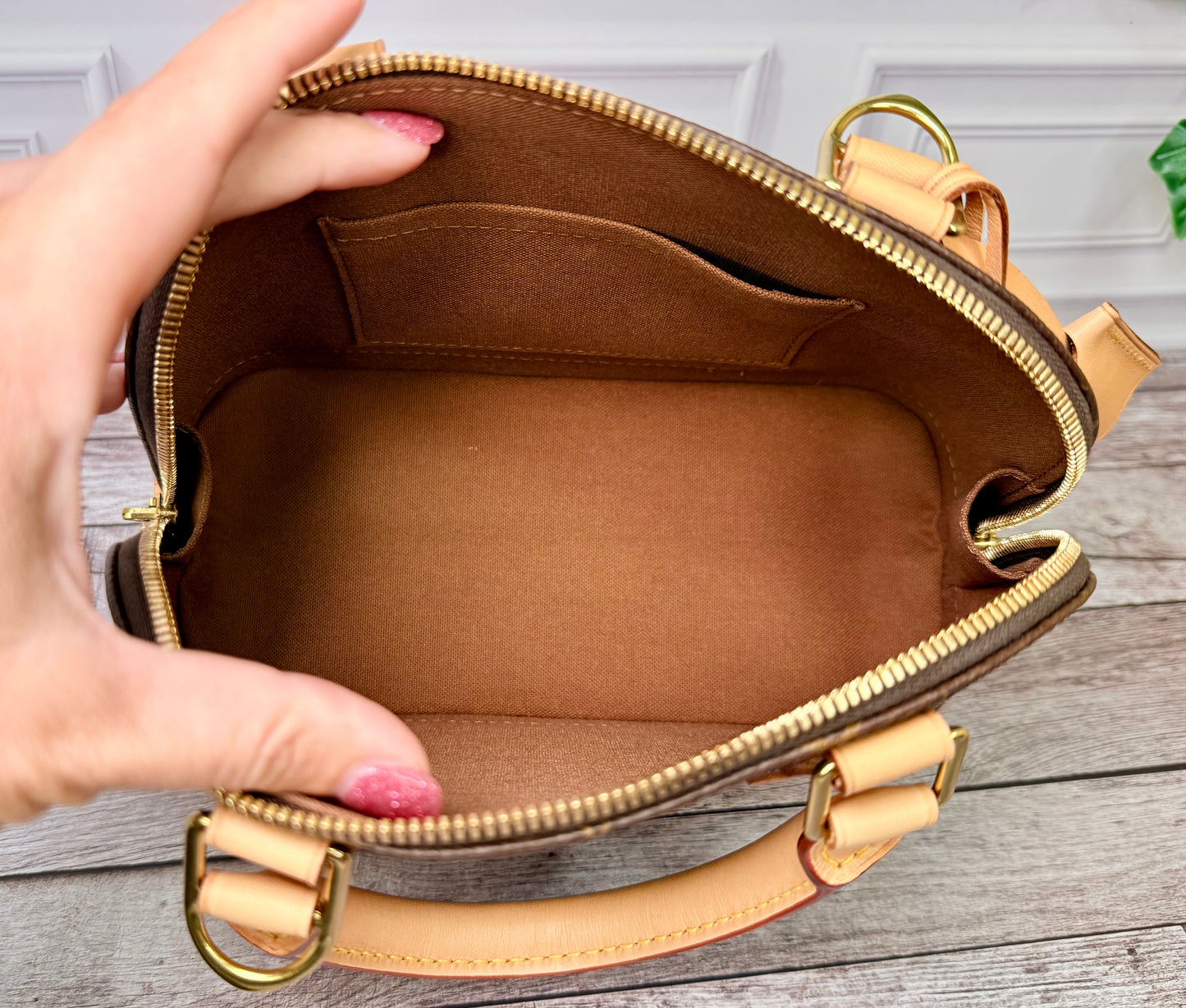 Louis Vuitton Alma BB (Monogram) - Like New