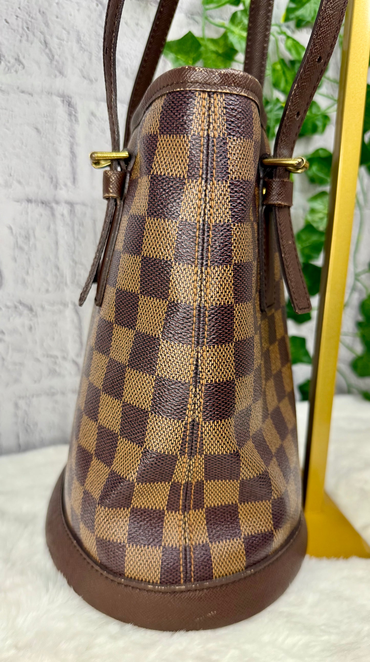 Louis Vuitton Damier Ebene Marais Bucket Bag