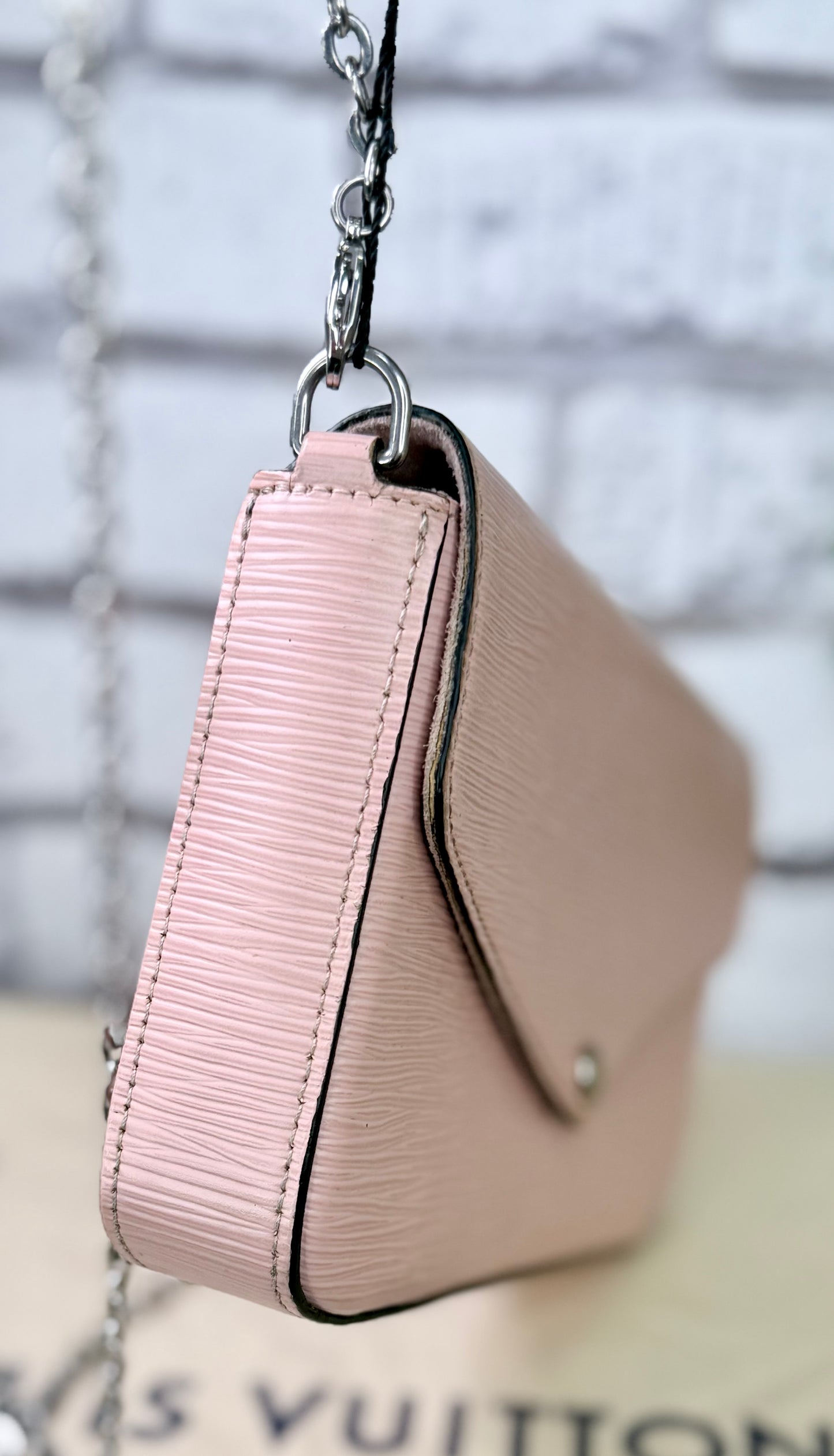 Louis Vuitton Epi Leather Felicie w/ Inserts (Light Pink) - Very Good