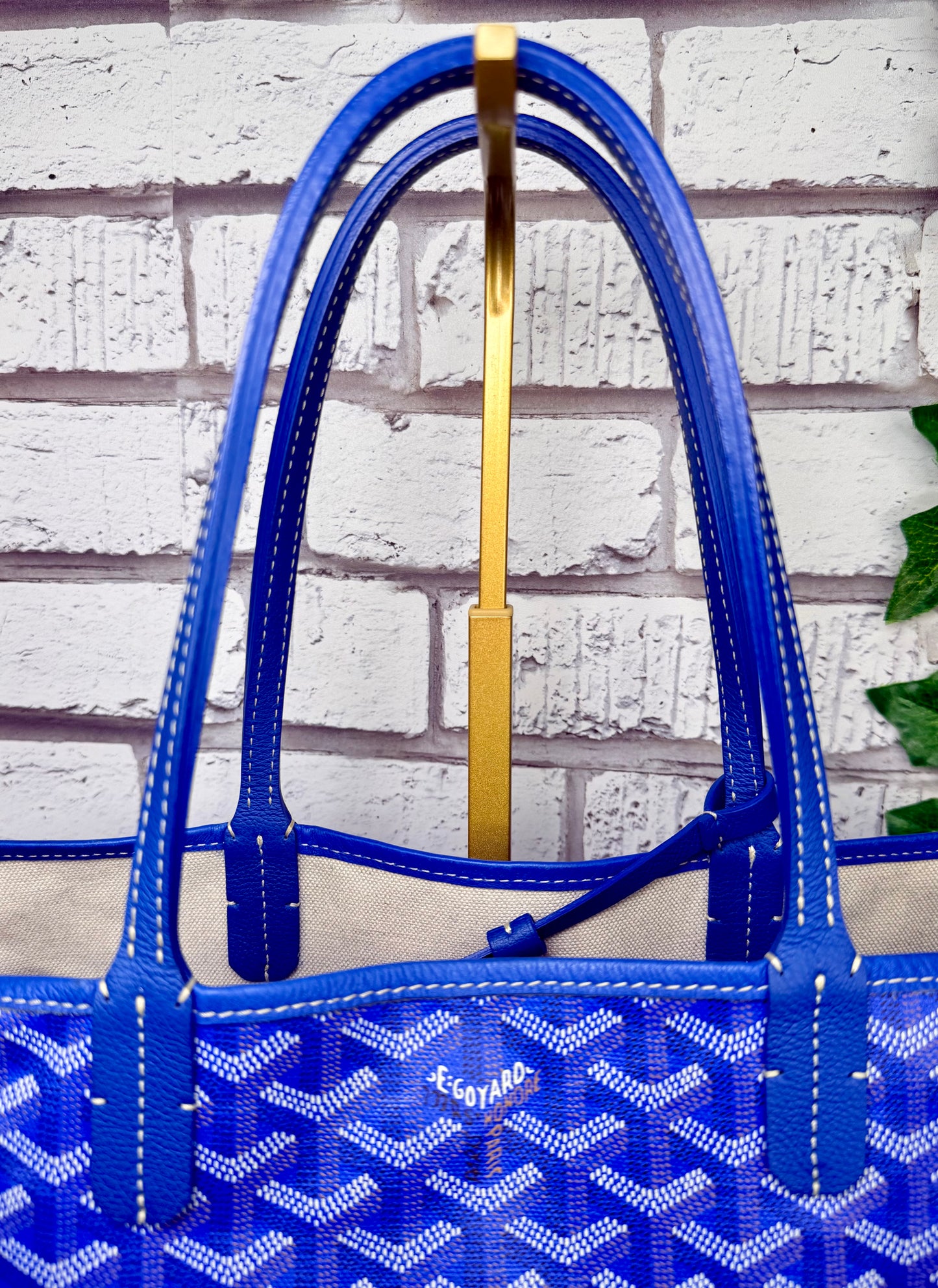 Preowned GOYARD St Louis PM Tote w/ Pouch - Sky Blue
