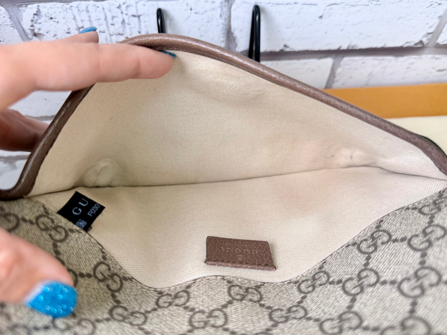 Gucci Supreme GG Belt Bag - Great