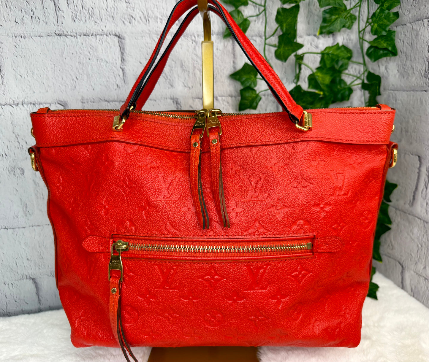 Louis Vuitton Empreinte Leather Bastille (Cerise)