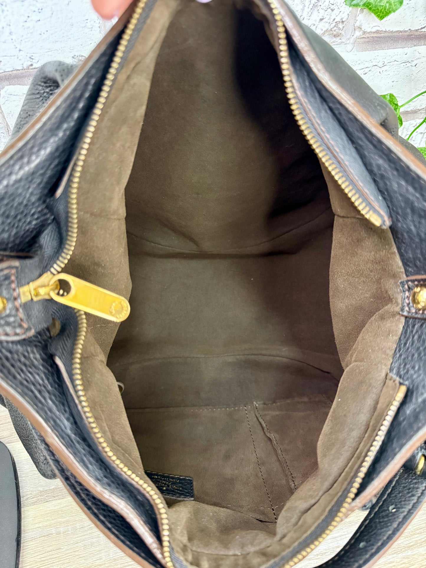 Louis Vuitton Black Mahina Leather XS Hobo