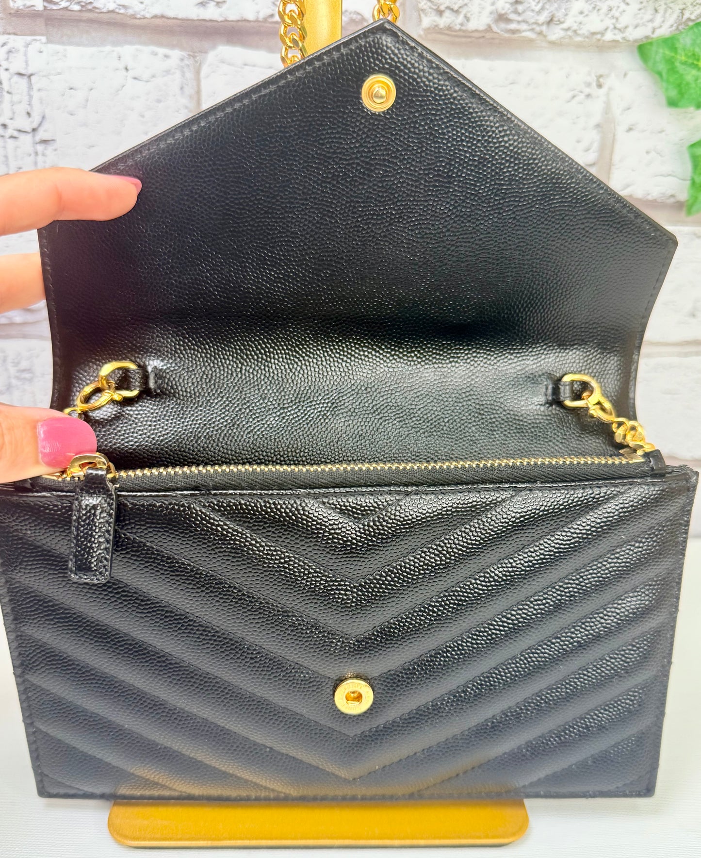 Saint Laurent Grained Leather Cassandre Wallet On Chain - Great/Excellent