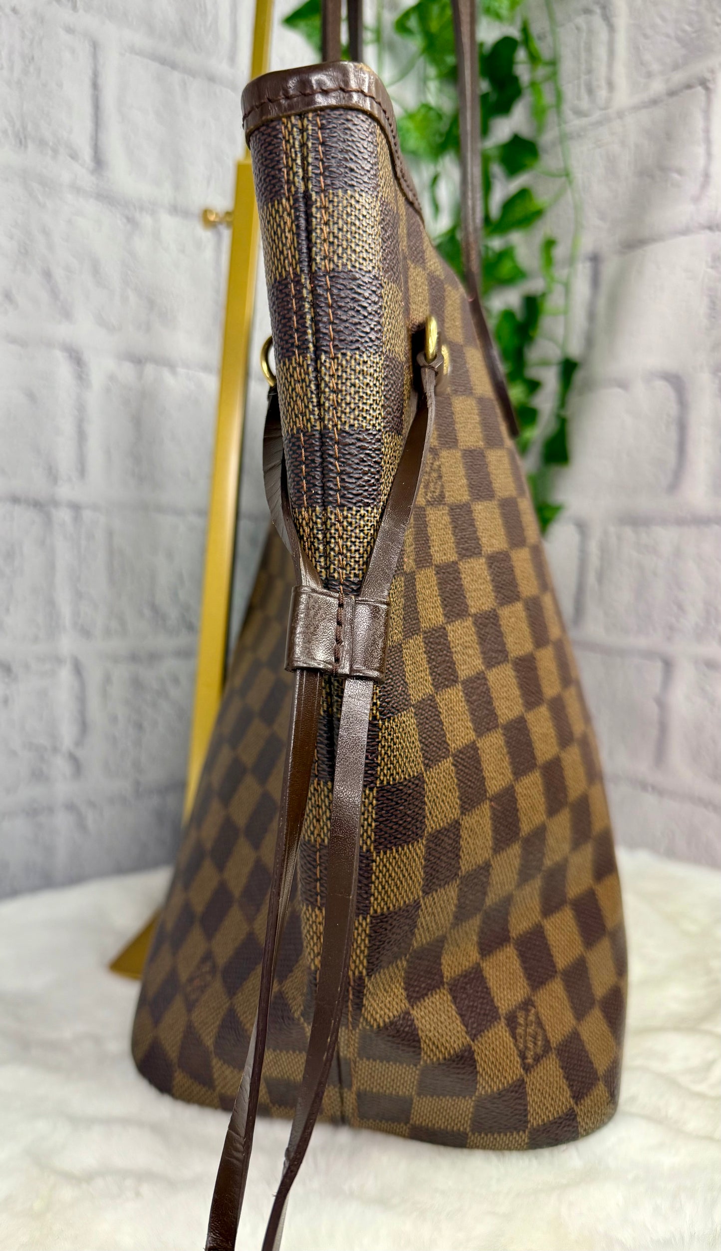 Louis Vuitton Damier Ebene Neverfull MM