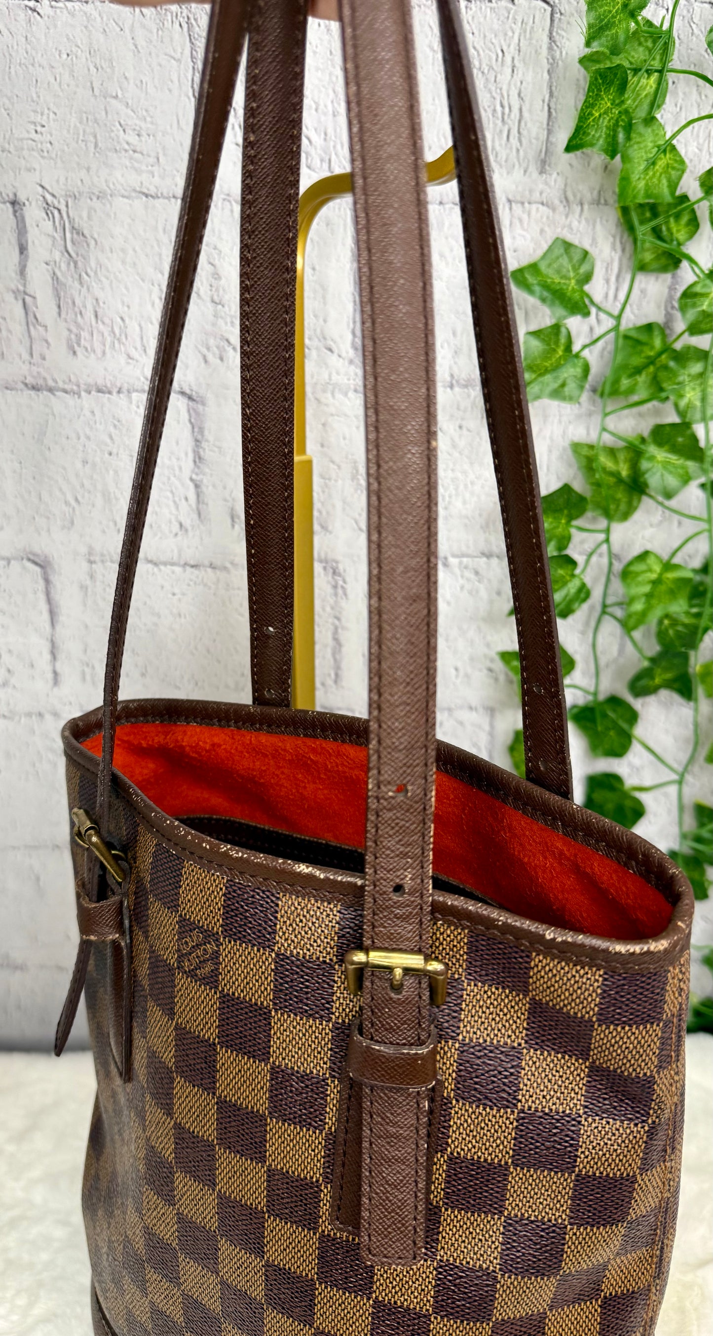 Louis Vuitton Damier Ebene Marais Bucket Bag