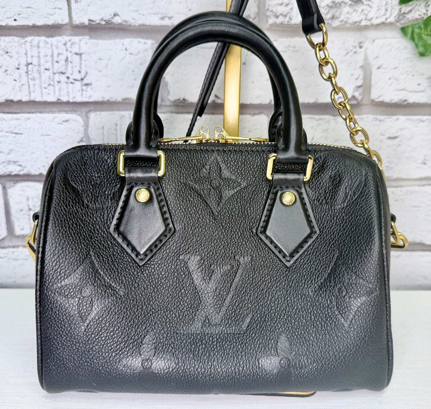 Louis Vuitton Empreinte Speedy 20 Bandouliere - Like New