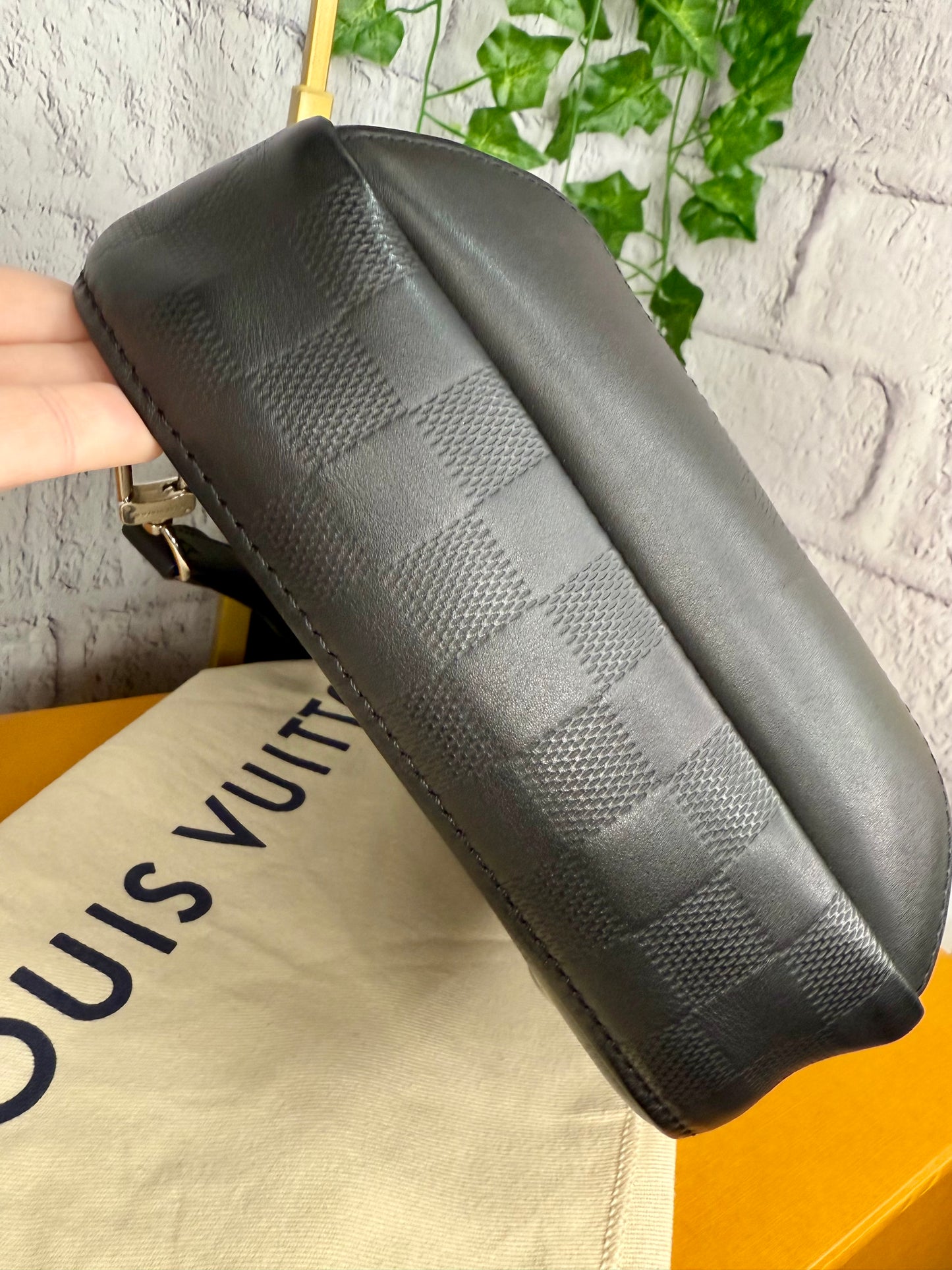 Louis Vuitton Damier Infini Onyx Avenue Sling Bag