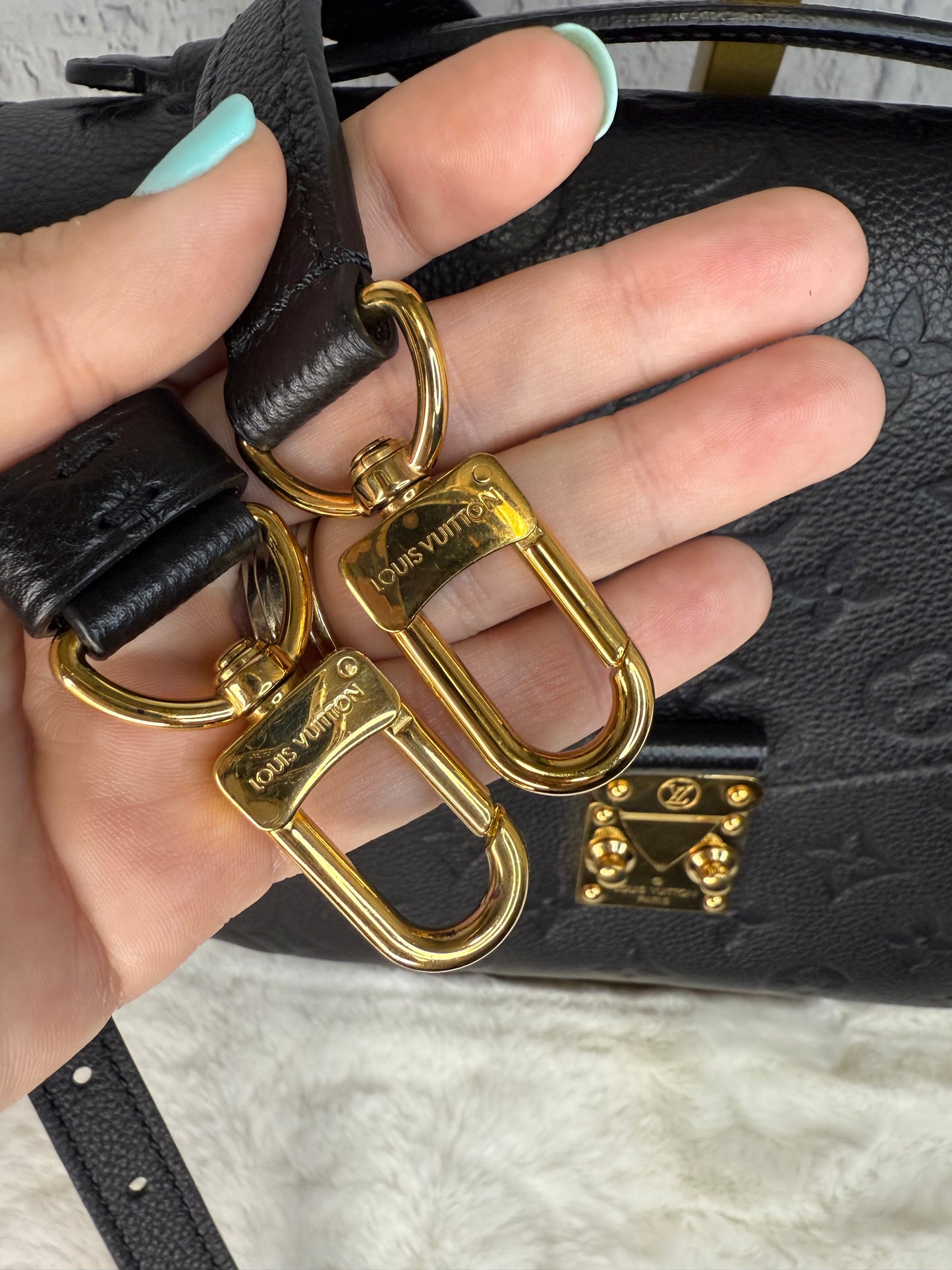 Louis Vuitton Pochette Métis Empreinte (Black)