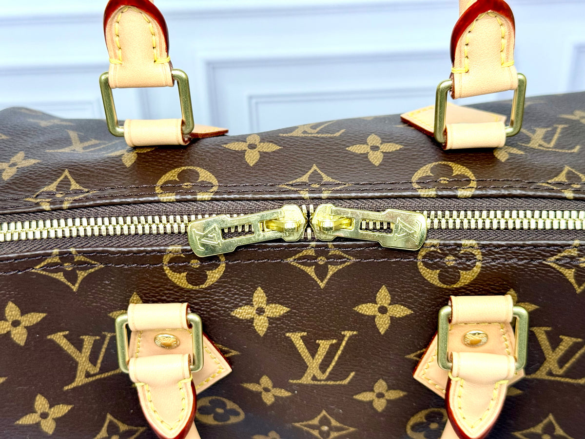*Flash Sale* Louis Vuitton Speedy 25 Bandouliere (Monogram) - Excellent