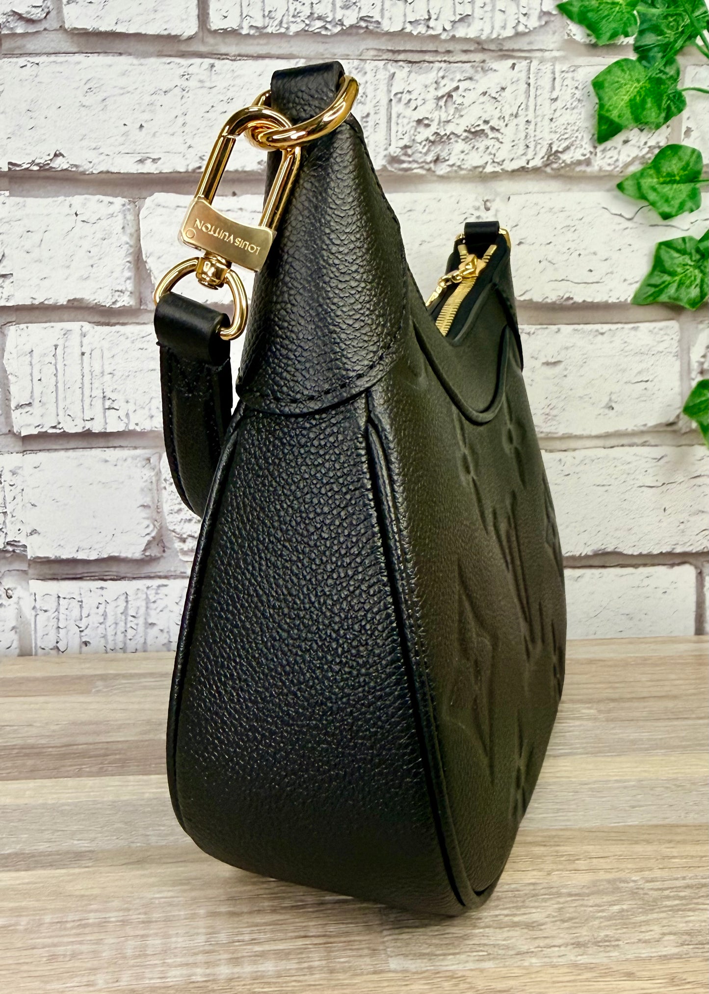 Pre-Owned Louis Vuitton Empreinte Bagatelle (Black)