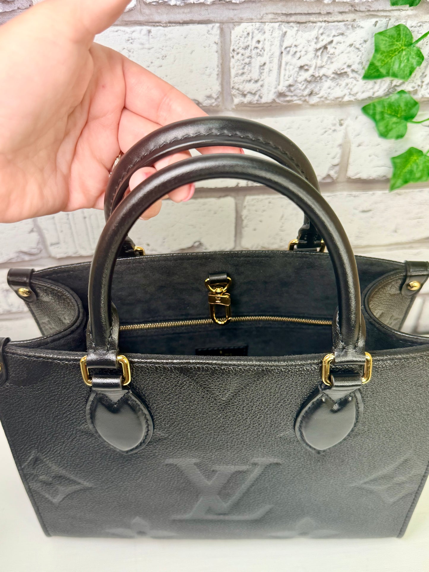Louis Vuitton Black Empreinte On The Go PM