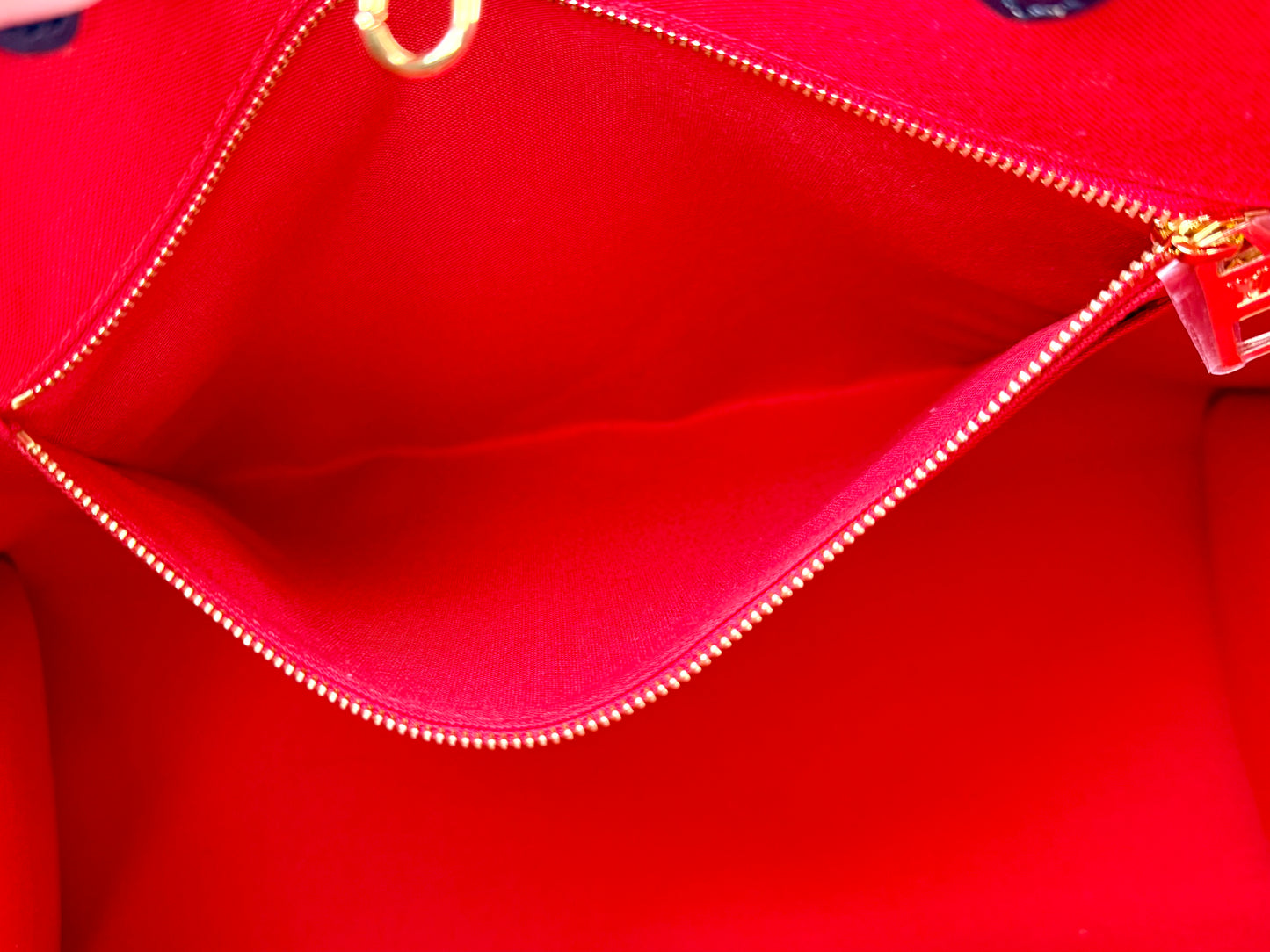 Louis Vuitton On The Go GM (Monogram Reverse)