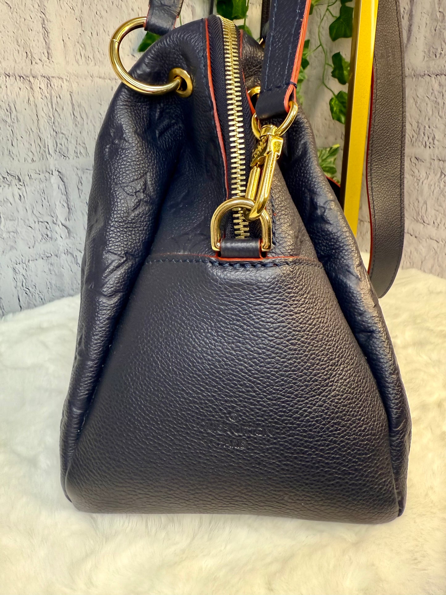 Louis Vuitton Ponthieu Empreinte Leather Marine Rouge