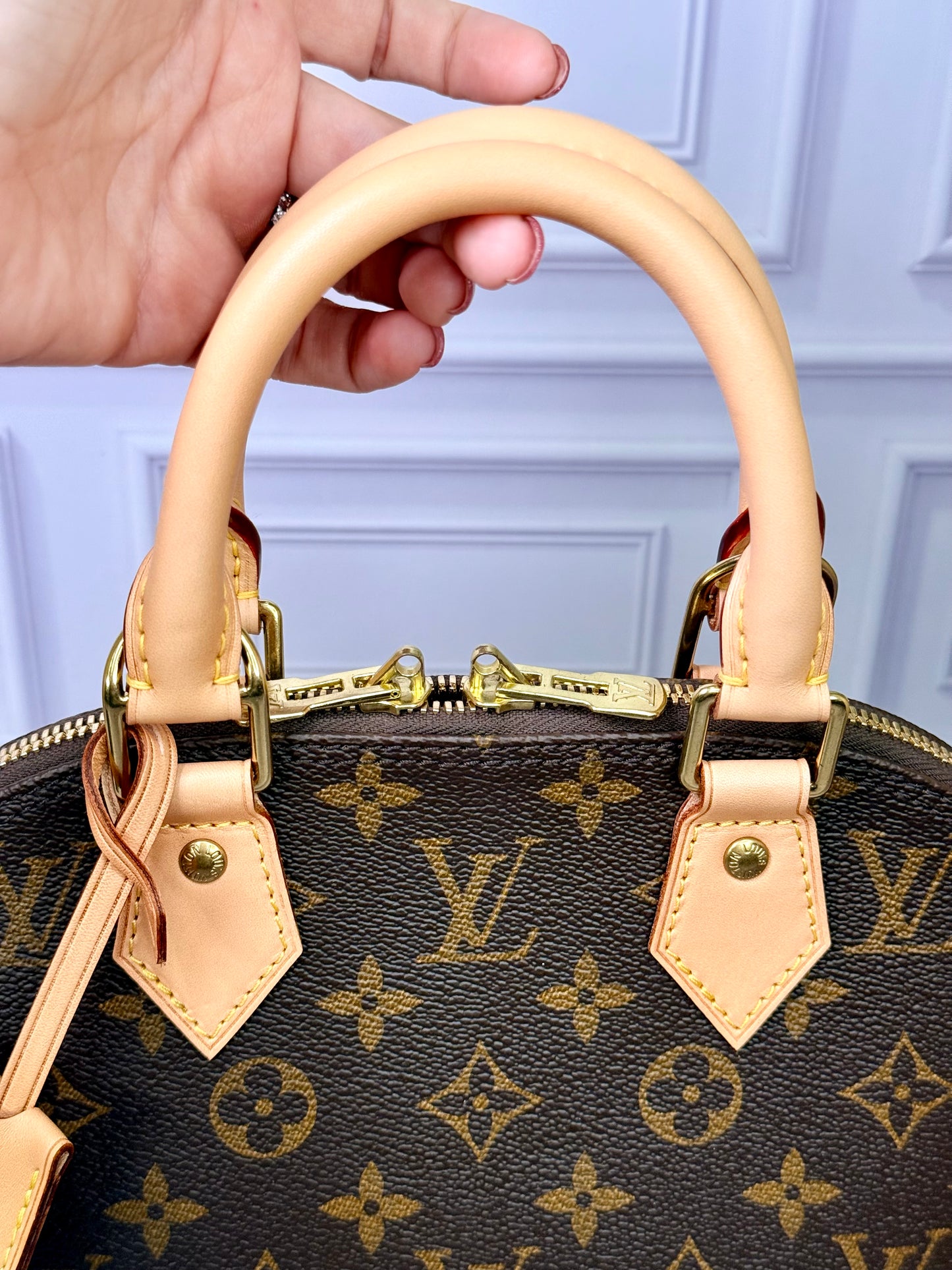 Louis Vuitton Alma BB (Monogram) - Like New