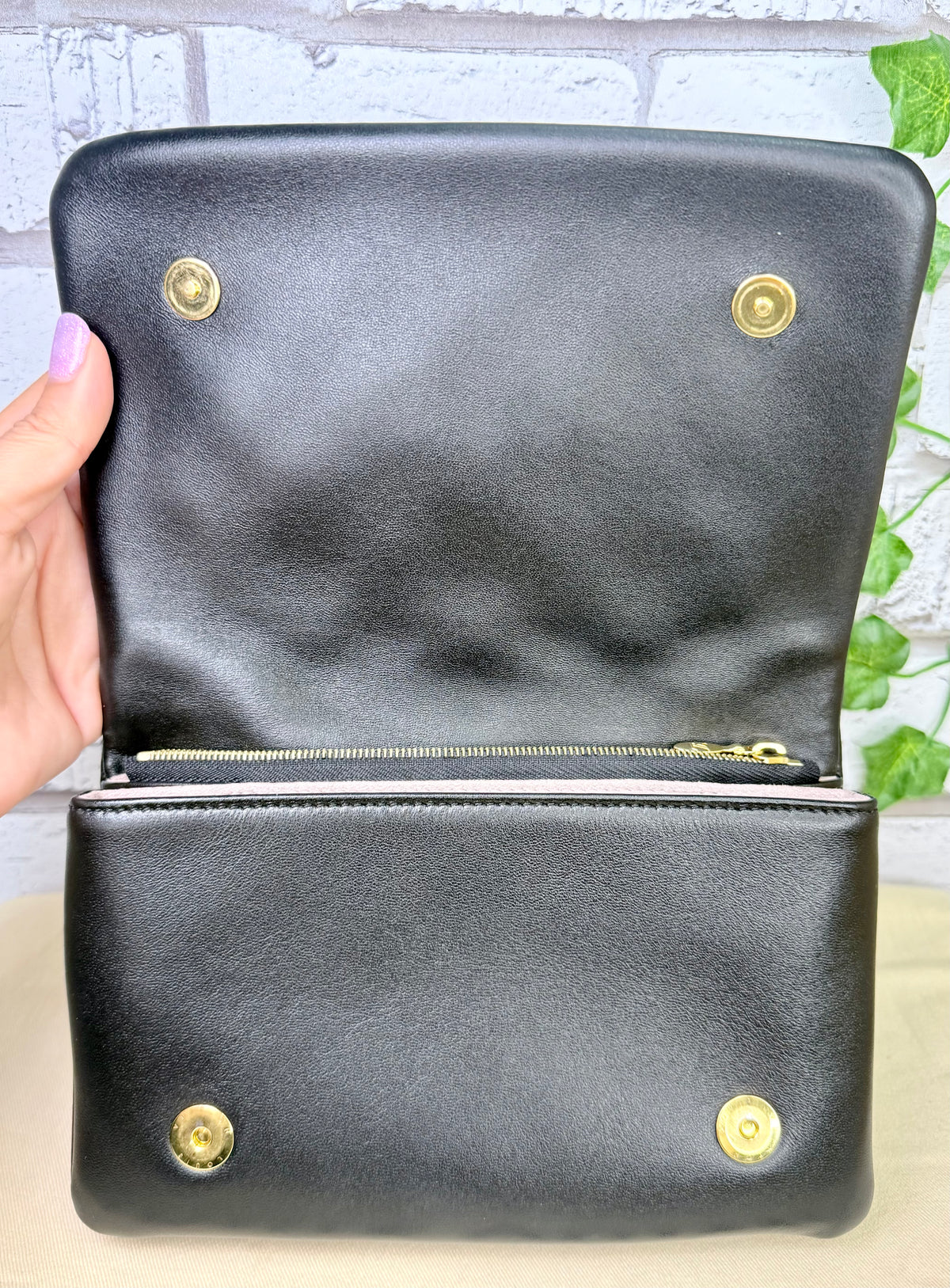 Louis Vuitton Coussin Pochette (Black) - Excellent